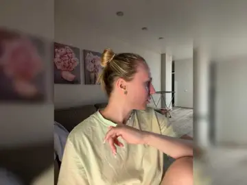 HotWillow  live sex cam
