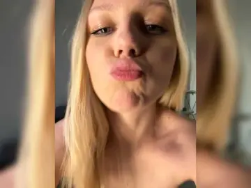 HotWillow  live sex cam