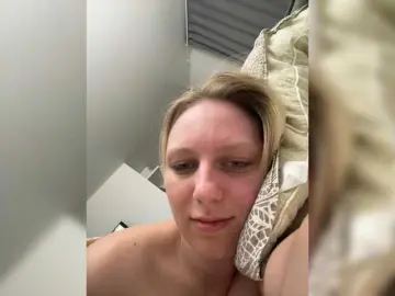 HotWillow  live sex cam