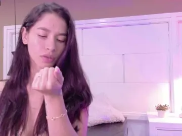 JuliaVega  live sex cam