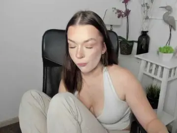 KiaraTease  live sex cam