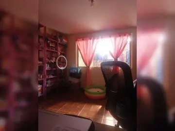 Lucii32  live sex cam