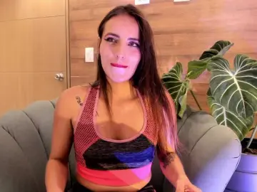 Reyasimos  live sex cam