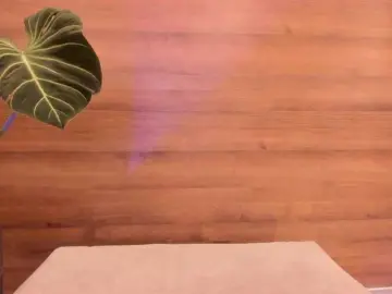 Reyasimos  live sex cam