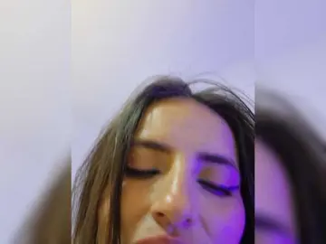 Reyasimos  live sex cam