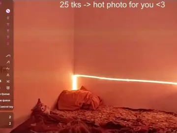 RosemaryTrundle  live sex cam