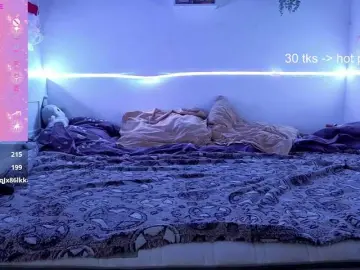 RosemaryTrundle  live sex cam