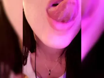 SexyQueen333  live sex cam