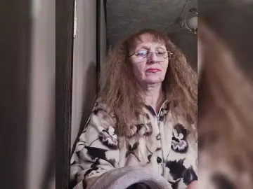 Sonya48  live sex cam