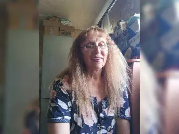 Sonya48  live sex cam