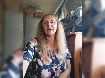 Sonya48  live sex cam