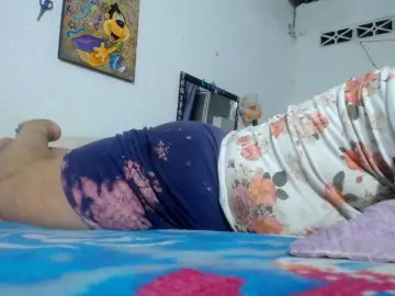 Maturehornykinky  live sex cam