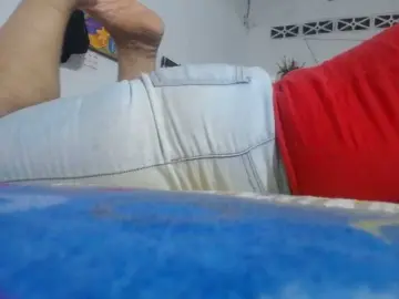 Maturehornykinky  live sex cam