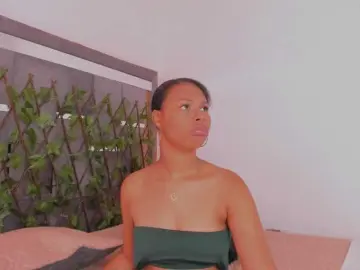 Tatianasquirthot  live sex cam