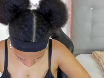 Tatianasquirthot  live sex cam