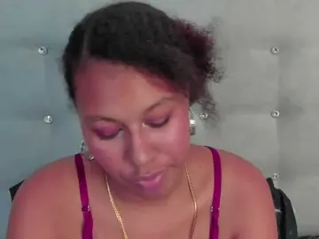 Tatianasquirthot  live sex cam
