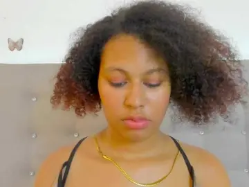 Tatianasquirthot  live sex cam