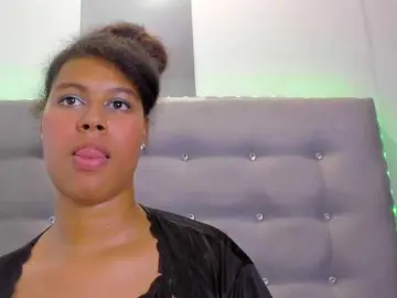 Tatianasquirthot  live sex cam