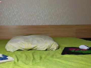 Adelina-Cowell  live sex cam