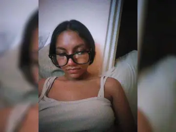 Alahia  live sex cam