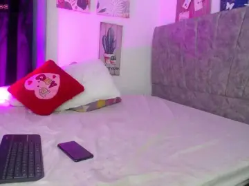 Alahia  live sex cam