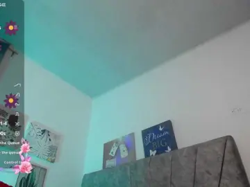 Alahia  live sex cam