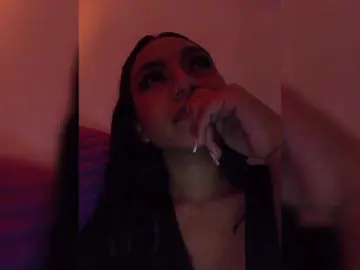 Alahia  live sex cam