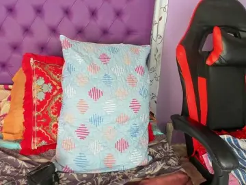 MargothClain  live sex cam