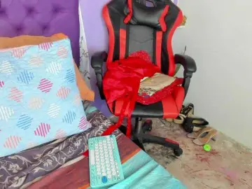 MargothClain  live sex cam