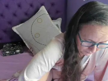 MargothClain  live sex cam