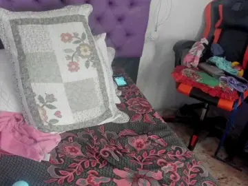 MargothClain  live sex cam