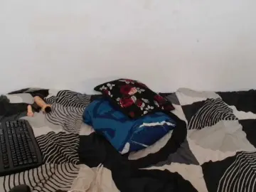 Naughtynatashax34  live sex cam