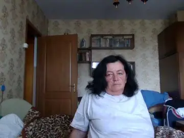 Krisshurdlove  live sex cam