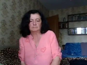 Krisshurdlove  live sex cam