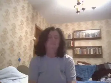 Krisshurdlove  live sex cam