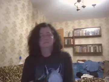 Krisshurdlove  live sex cam