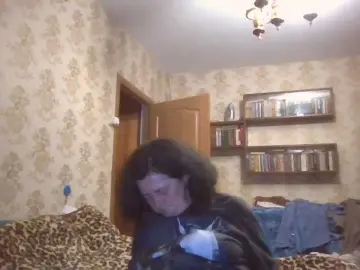 Krisshurdlove  live sex cam
