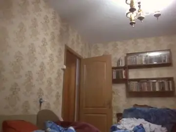 Krisshurdlove  live sex cam