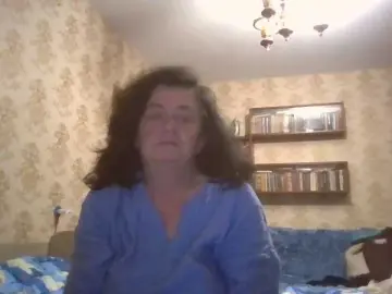 Krisshurdlove  live sex cam