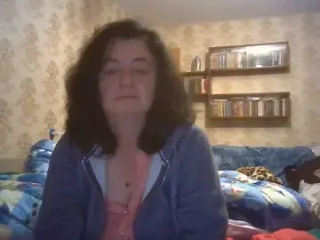 Krisshurdlove  live sex cam
