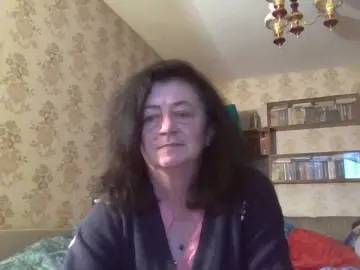 Krisshurdlove  live sex cam