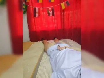 Skinny333  live sex cam