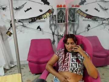 ALYNA-RUSH  live sex cam