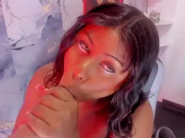 AngelThroatt  live sex cam