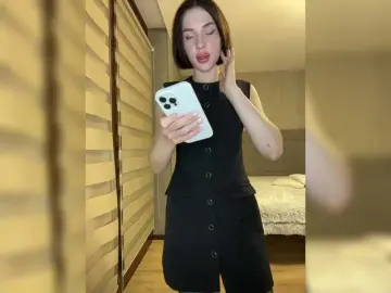 BabyDarii  live sex cam