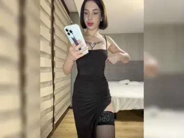 BabyDarii  live sex cam