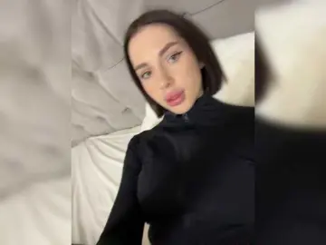 BabyDarii  live sex cam