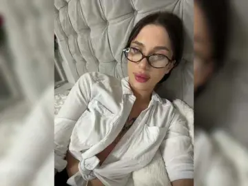 BabyDarii  live sex cam