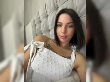 BabyDarii  live sex cam