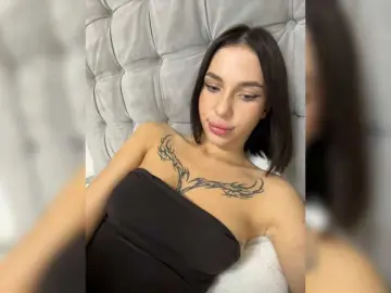 BabyDarii  live sex cam